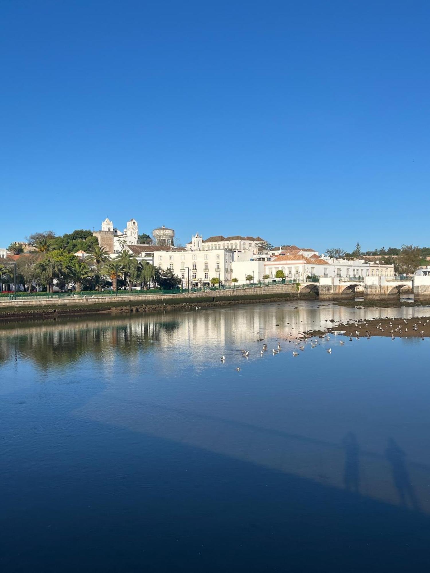 Stylish Townhouse With Gallery In The Heart Of Tavira For Two Bagian luar foto