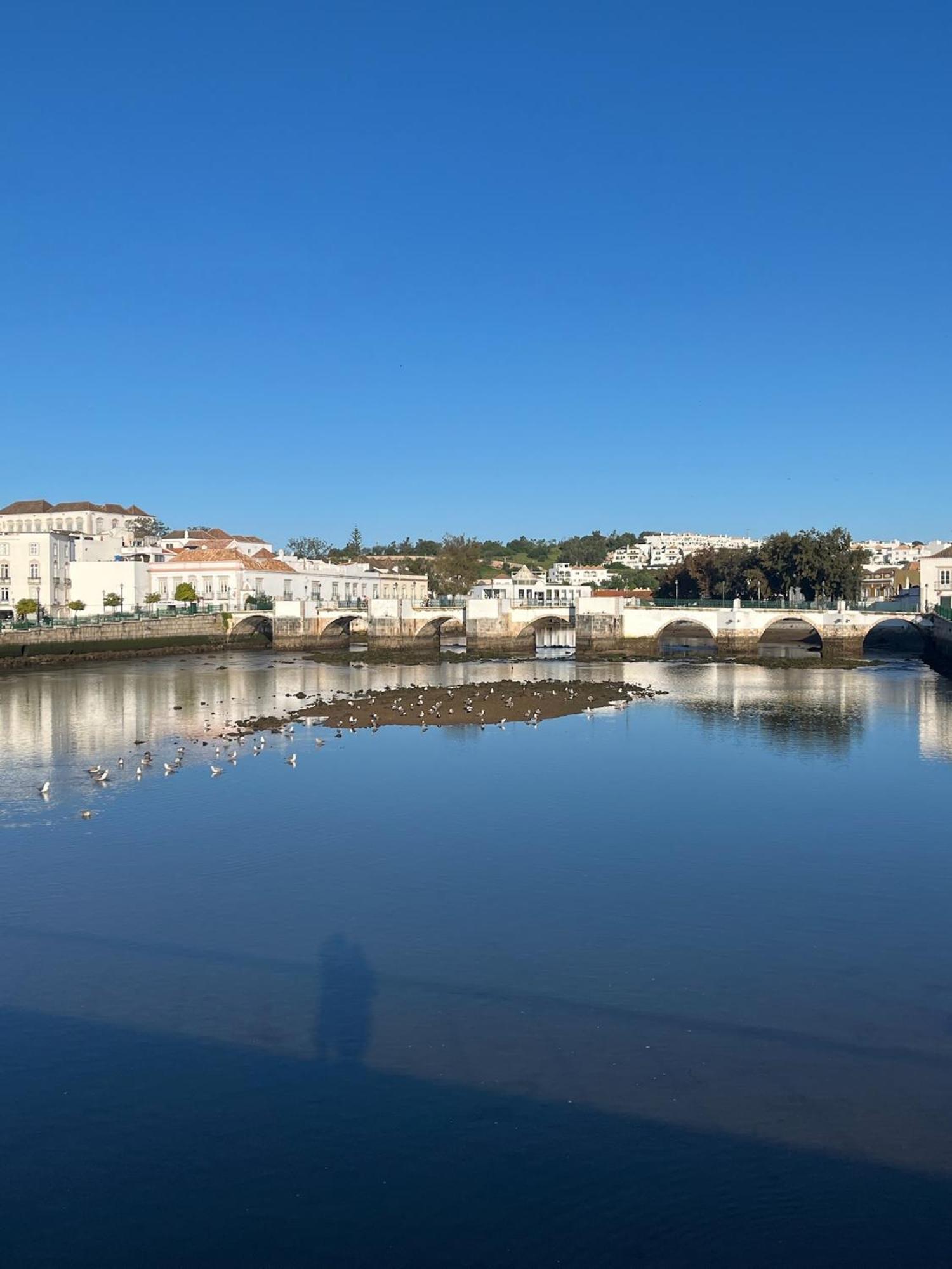 Stylish Townhouse With Gallery In The Heart Of Tavira For Two Bagian luar foto