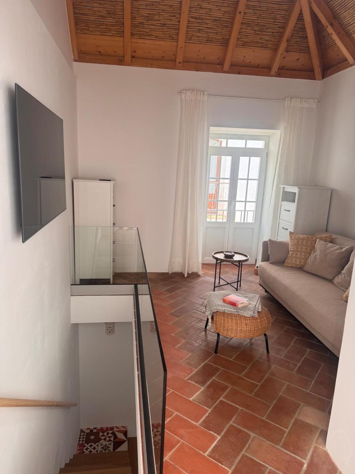 Stylish Townhouse With Gallery In The Heart Of Tavira For Two Bagian luar foto